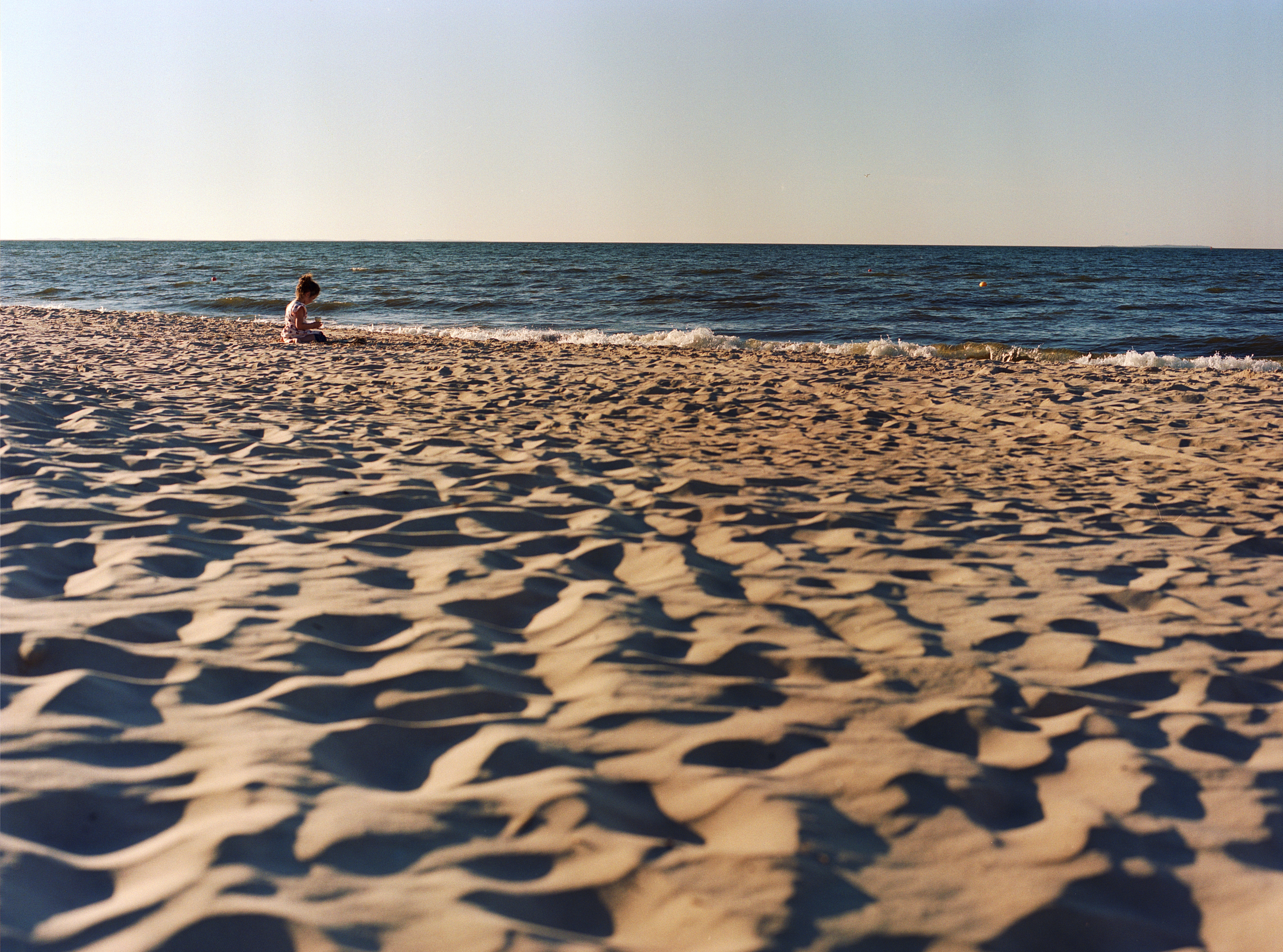 Kind am Meer